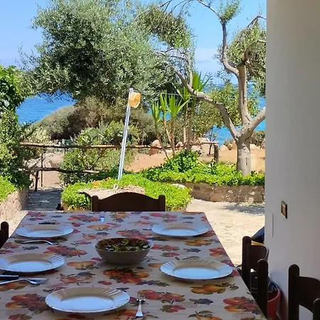 アパート Casa Leonardo Tertenìa